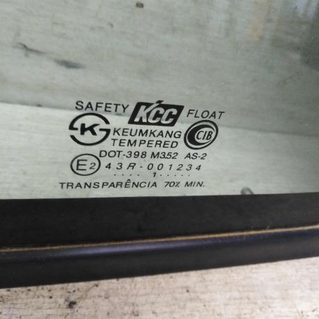 steklo-gluxoe-zadnee-levoe-bagaznika-hyundai-santa-fe-i-art-92003-big-2