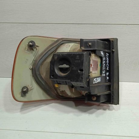 fonar-zadnii-pravyi-audi-100-c4-art-92469-big-2