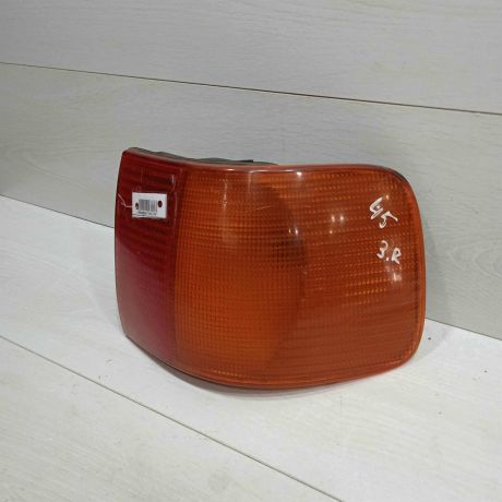 fonar-zadnii-pravyi-audi-100-c4-art-92469-big-1