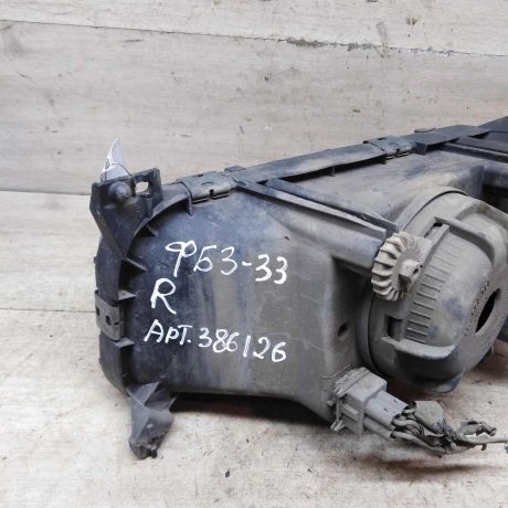 fara-peredniaia-pravaia-volkswagen-passat-b3-art-92501-big-1