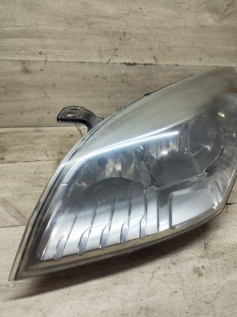 fara-peredniaia-levaia-renault-megane-iii-art-92630-big-8