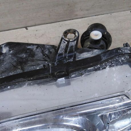 fara-peredniaia-levaia-renault-logan-i-art-92888-big-9