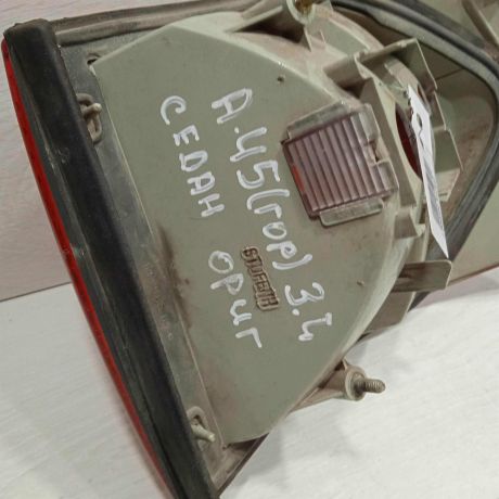 fonar-zadnii-levyi-audi-100-c4-art-92905-big-2