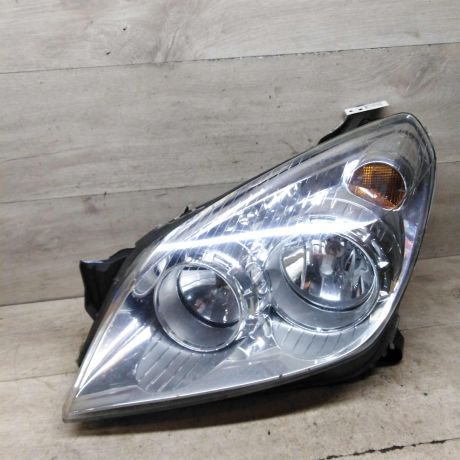 fara-peredniaia-levaia-opel-astra-h-art-92944-big-0