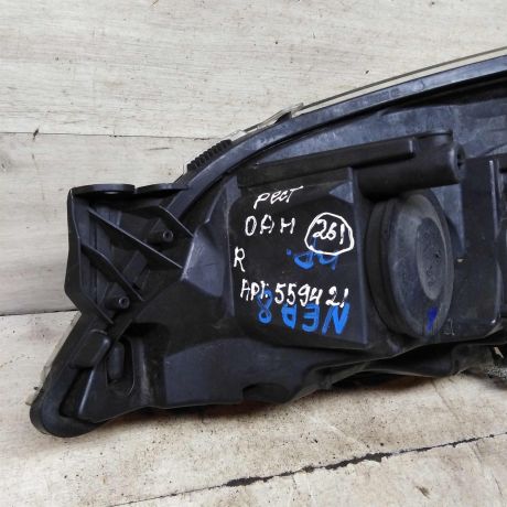 fara-peredniaia-pravaia-opel-astra-h-art-92945-big-8