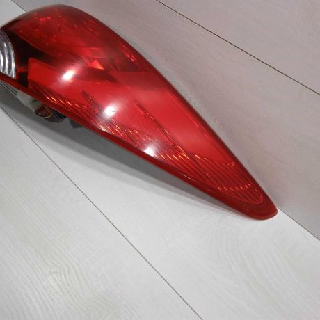 fonar-zadnii-pravyi-hyundai-ix35-i-art-92955-big-2