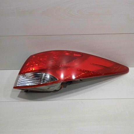 fonar-zadnii-pravyi-hyundai-ix35-i-art-92955-big-3