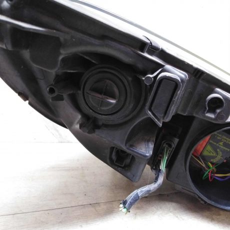 fara-levaia-ksenon-peugeot-407-art-93095-big-1