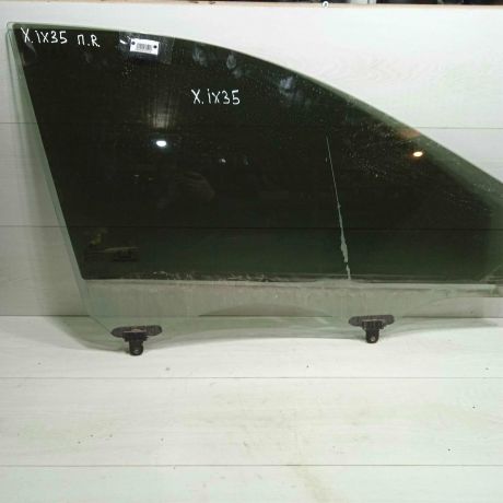 steklo-dveri-perednee-pravoe-hyundai-ix35-i-art-93285-big-0