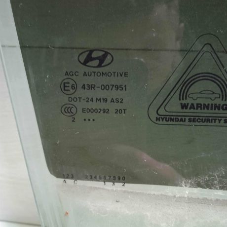 steklo-dveri-perednee-pravoe-hyundai-ix35-i-art-93285-big-3