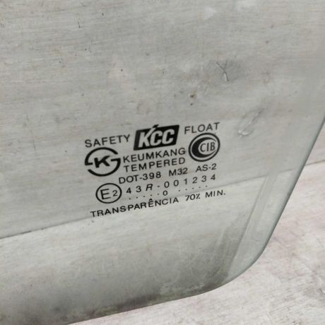 steklo-dveri-perednee-levoe-hyundai-accent-2-art-93673-big-1