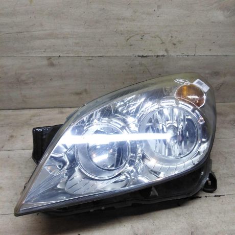 fara-peredniaia-levaia-opel-astra-h-art-93727-big-0