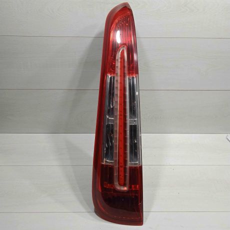 fonar-zadnii-levyi-ford-c-max-restailing-art-93802-big-0