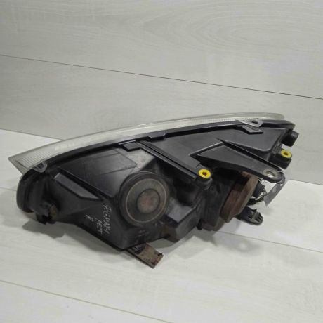 fara-peredniaia-pravaia-ford-c-max-restailing-art-93806-big-4