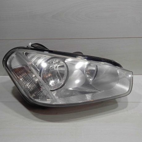 fara-peredniaia-pravaia-ford-c-max-restailing-art-93806-big-0