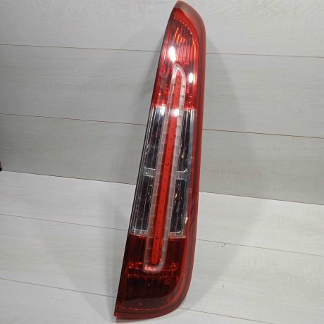 fonar-zadnii-pravyi-ford-c-max-rest-art-93856-big-0
