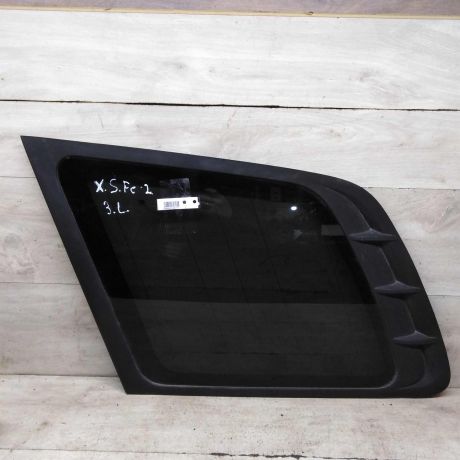 steklo-gluxoe-zadnee-levoe-fortocka-bagaznika-hyundai-santa-fe-i-art-94129-big-0