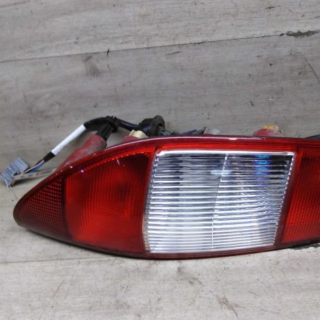 fonar-zadnii-levyi-ford-mondeo-3-universal-art-94461-big-1