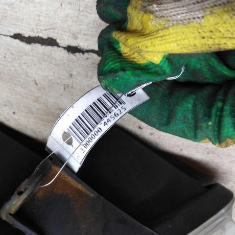 fara-peredniaia-pravaia-renault-logan-l-lada-largus-art-94545-big-1