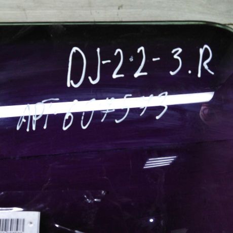 steklo-dveri-zadnee-pravoe-volkswagen-jetta-2-art-95144-big-3