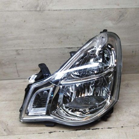 fara-peredniaia-levaia-nissan-almera-g15-art-95225-big-0