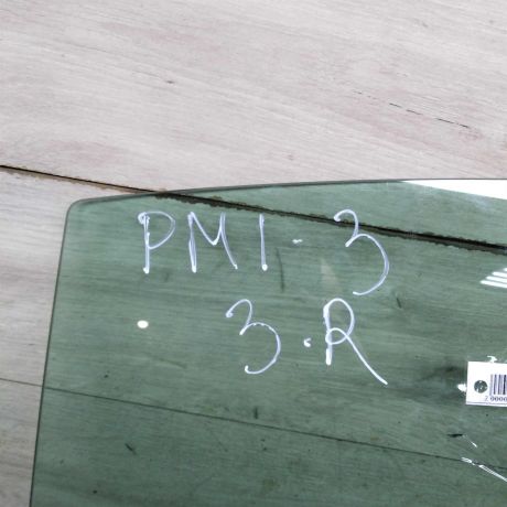 steklo-dveri-zadnee-pravoe-renault-megane-i-xetcbek-art-95517-big-1