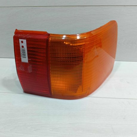 fonar-zadnii-pravyi-sedan-audi-80-b3-art-95533-big-0