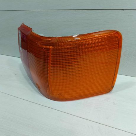 fonar-zadnii-pravyi-sedan-audi-80-b3-art-95533-big-1