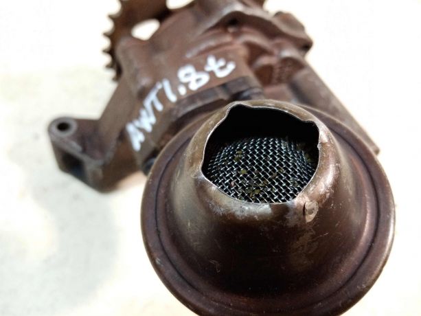 nasos-maslianyi-volkswagen-passat-b5-gp-18-audi-a4-b6-8e-audi-a6-c5-art-30658-big-1