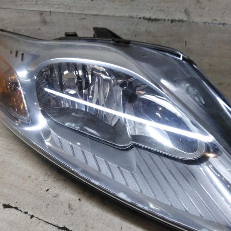 fara-peredniaia-pravaia-ford-mondeo-4-art-95924-big-1