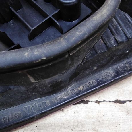 fonar-zadnii-pravyi-renault-symbol-i-art-95939-big-5