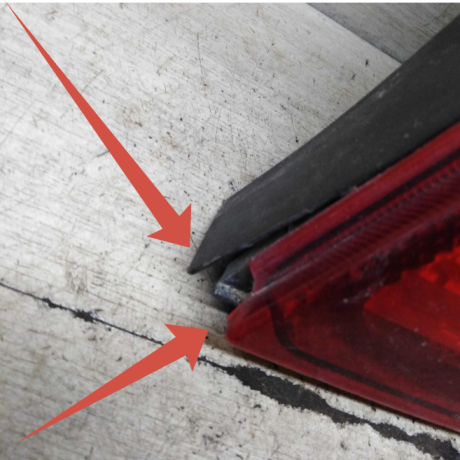 fonar-zadnii-pravyi-renault-symbol-i-art-95939-big-1