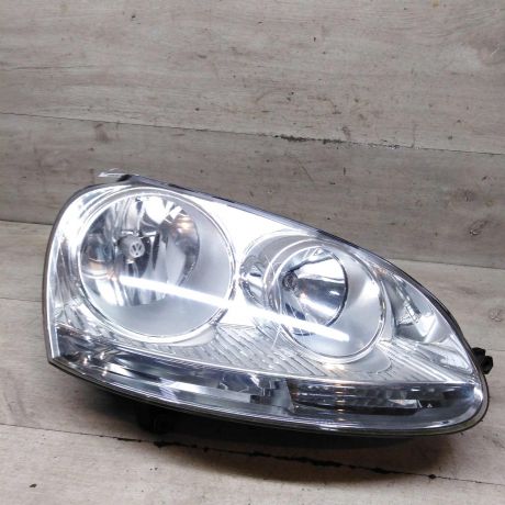 fara-peredniaia-pravaia-volkswagen-jetta-5-volkswagen-golf-5-art-95982-big-1