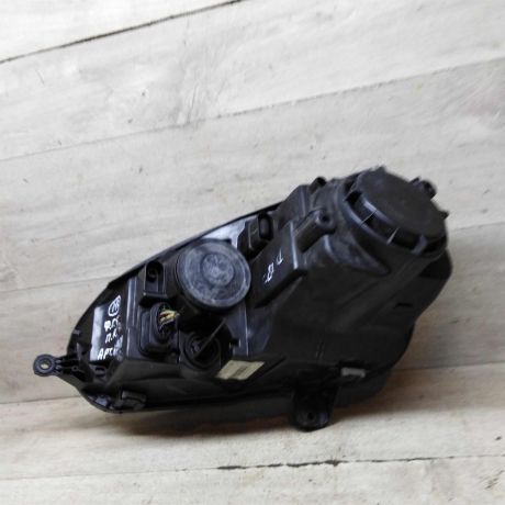 fara-peredniaia-pravaia-volkswagen-jetta-5-volkswagen-golf-5-art-95982-big-7