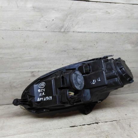 fara-peredniaia-pravaia-volkswagen-jetta-5-volkswagen-golf-5-art-95982-big-3