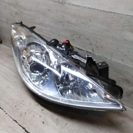 fara-peredniaia-pravaia-peugeot-307-rest-art-95983-big-3