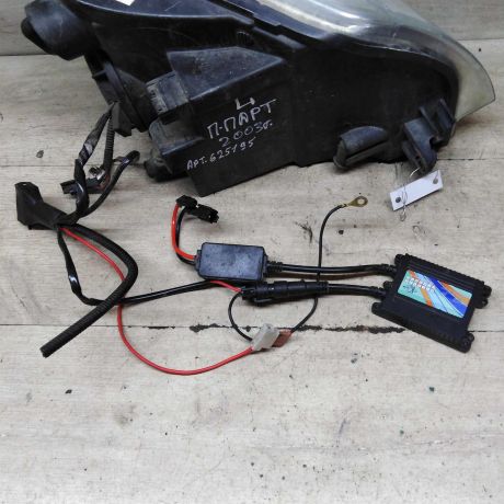 fara-peredniaia-levaia-peugeot-partner-i-restailing-art-96011-big-1