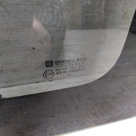 steklo-gluxoe-zadnee-pravoe-peugeot-partner-i-restailing-art-96036-big-1
