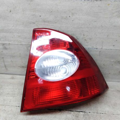 fonar-zadnii-pravyi-ford-focus-2-sedan-art-96078-big-0