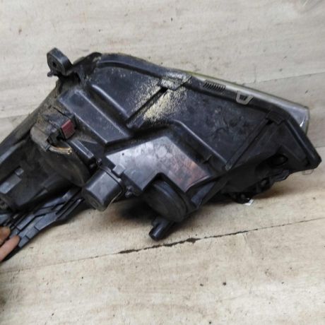 fara-peredniaia-pravaia-opel-astra-h-art-96322-big-1