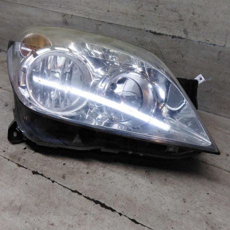 fara-peredniaia-pravaia-opel-astra-h-art-96322-big-3