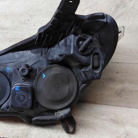 fara-peredniaia-pravaia-opel-astra-h-art-96323-big-6