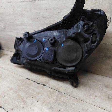 fara-peredniaia-pravaia-opel-astra-h-art-96323-big-8