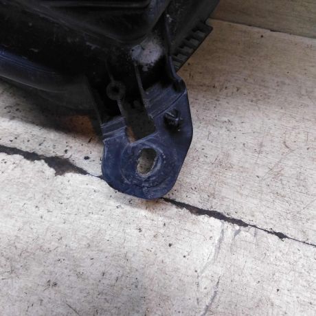 fara-peredniaia-pravaia-opel-astra-h-art-96324-big-3