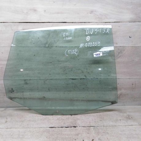 steklo-dveri-zadnee-pravoe-volkswagen-jetta-5-art-96480-big-0
