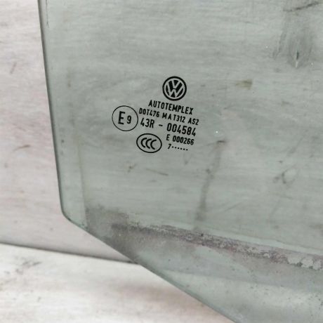 steklo-dveri-zadnee-pravoe-volkswagen-jetta-5-art-96480-big-3