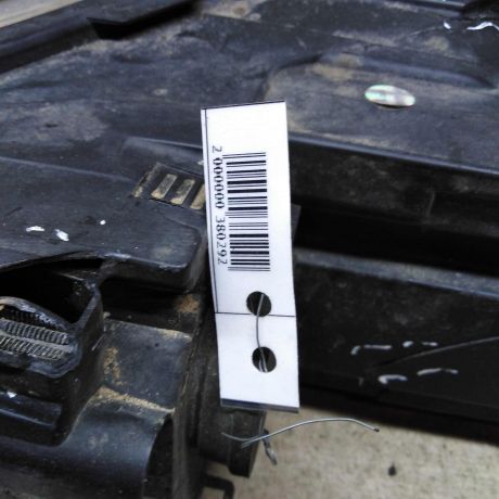 fara-peredniaia-pravaia-skoda-octavia-a5-rest-defekt-art-96620-big-3