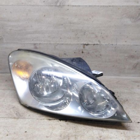 fara-peredniaia-pravaia-kia-ceed-i-art-96876-big-0