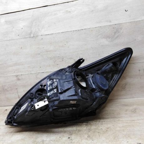 fara-peredniaia-pravaia-ford-focus-2-restailing-art-96924-big-8