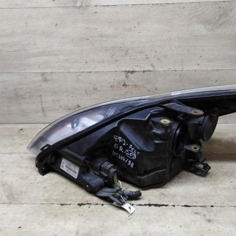 fara-peredniaia-pravaia-ford-focus-2-restailing-art-96924-big-2